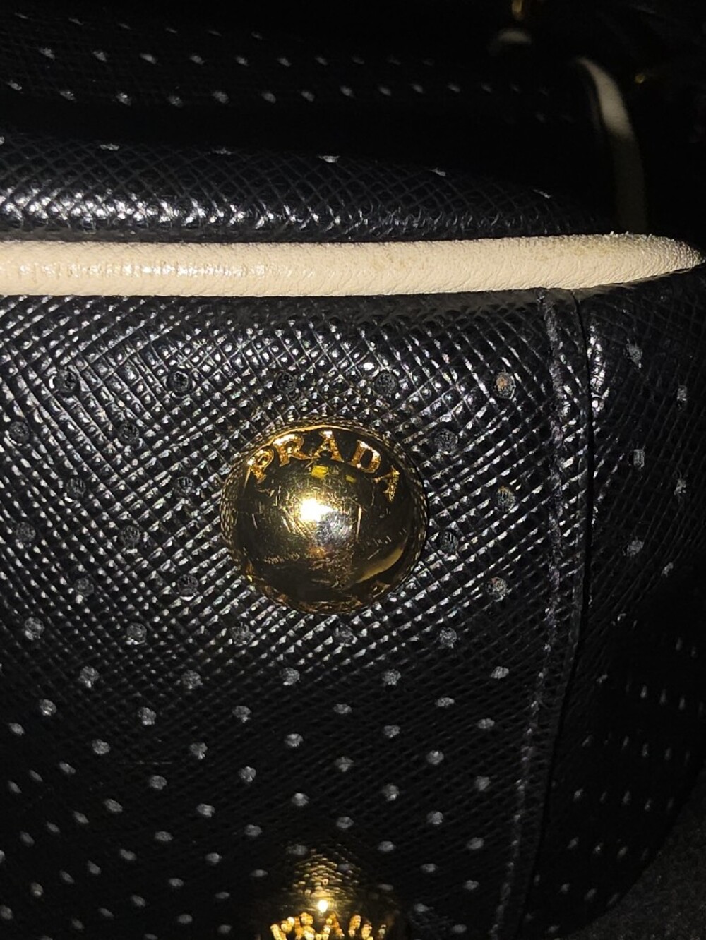 Prada Black Shoulder Bag with KEY. Cream Trim - Picture 8 of 10